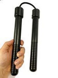 BAST�O NUNCHAKU EM POL�MERO DE ALTA RESIST�NCIA